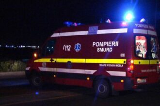 Accident între un tractor și o mașină, la intrare în Valea Dacilor: 5 persoane implicate UPDATE smurd noaptea