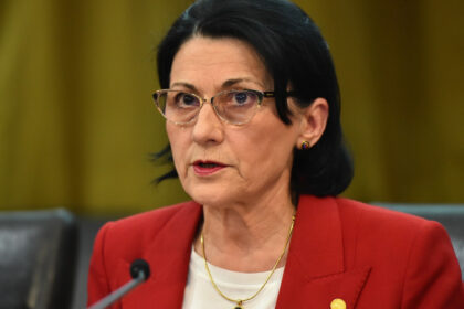 Ecaterina Andronescu, despre reforma burselor: „Nu cred că bursele trebuiau să intre în prima linie a măsurilor fiscale” WhatsApp Image 2024 09 04 at 23.32.11