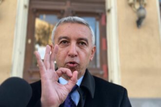 Dan Diaconescu este așteptat la Judecătoria Tulcea săptămâna următoare/ Iată ce vor analiza magistrații Imagine WhatsApp 2024 11 21 la 16.13.41 830b7758