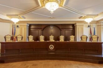 CCR a validat primul tur al alegerilor/ Contestația de anulare depusă de un fost candidat, respinsă ccr
