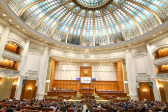 Restructurări în Parlament/ Camera Deputaților desființează 240 de posturi 62515327