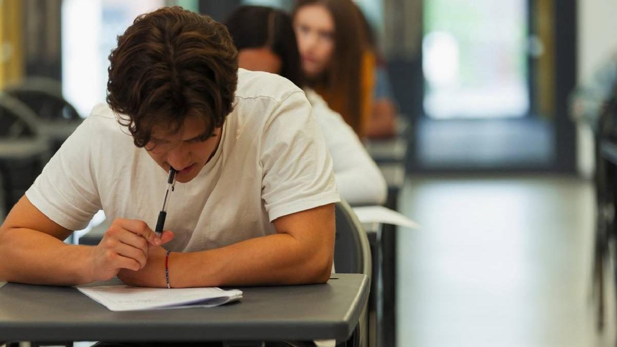 Proba de Bacalaureat la Limba maternă are loc astăzi. Este cea care încheie sesiunea de vară a examenului bac oral