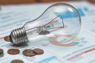Creștere uriașă a prețului energiei electrice în mai puțin de 24 de ore. Cât vor plăti românii de la 1 iulie sebastian burduja explica de ce romania plateste cea mai scumpa energie din europa sunt doua cauze principale 946716