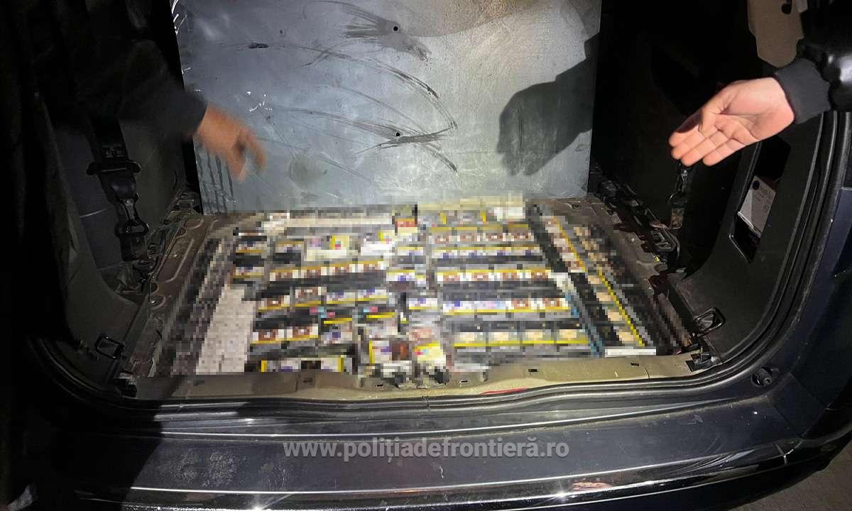 Peste 83.000 de țigarete au fost descoperite de polițistii de frontieră în mai multe mijloace de transport 1739094141166 93 S4