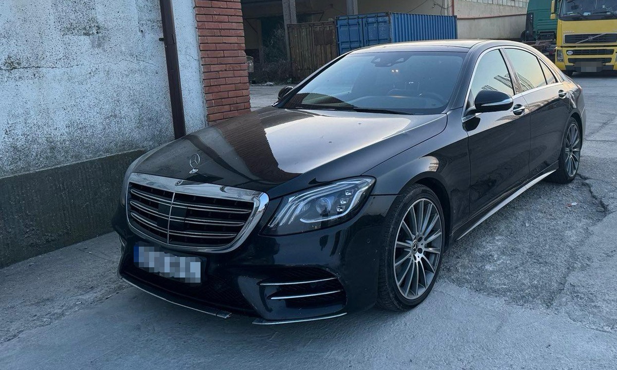 Bolid de lux în valoare de 50 de mii de euro, căutat de autoritățile din România, descoperit în Agigea Imagine WhatsApp 2025 02 14 la 09.56.12 1863cba9