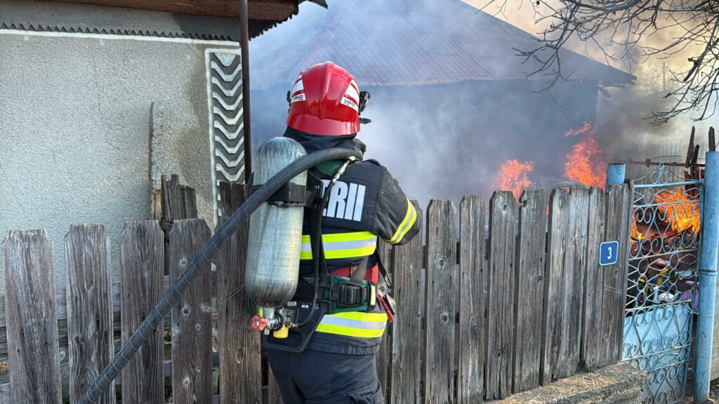 FOTO VIDEO O casă din județul Tulcea s-a făcut scrum în urma unui incendiu UPDATE Imagine WhatsApp 2025 02 19 la 12.01.55 ca1b25cf