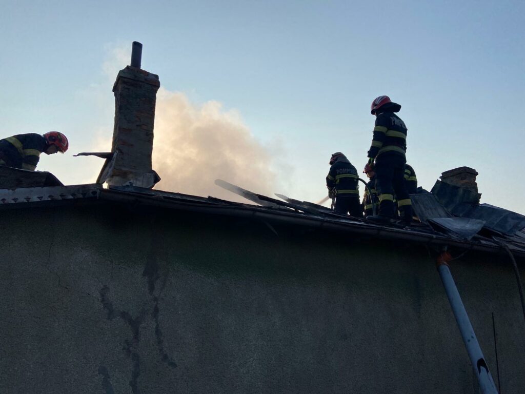 Incendiu puternic la o locuință din județul Tulcea/ O femeie a suferit arsuri Imagine WhatsApp 2025 02 25 la 10.07.35 a6058dbd