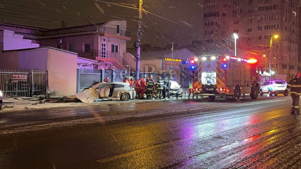 FOTO VIDEO Un copil de 15 ani se zbate între viață și moarte în urma unui accident la Cora Brătianu, Constanța / Acesta a sustras mașina familiei UPDATE WhatsApp Image 2025 02 16 at 04.28.58 1