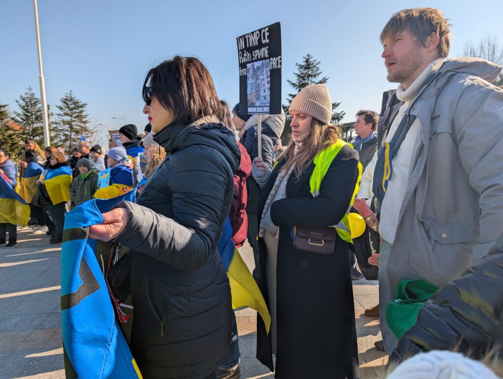 FOTO VIDEO Protest pentru Ucraina, în Parcul Arheologic din Constanța, la trei ani de la invazie WhatsApp Image 2025 02 23 at 14.30.22