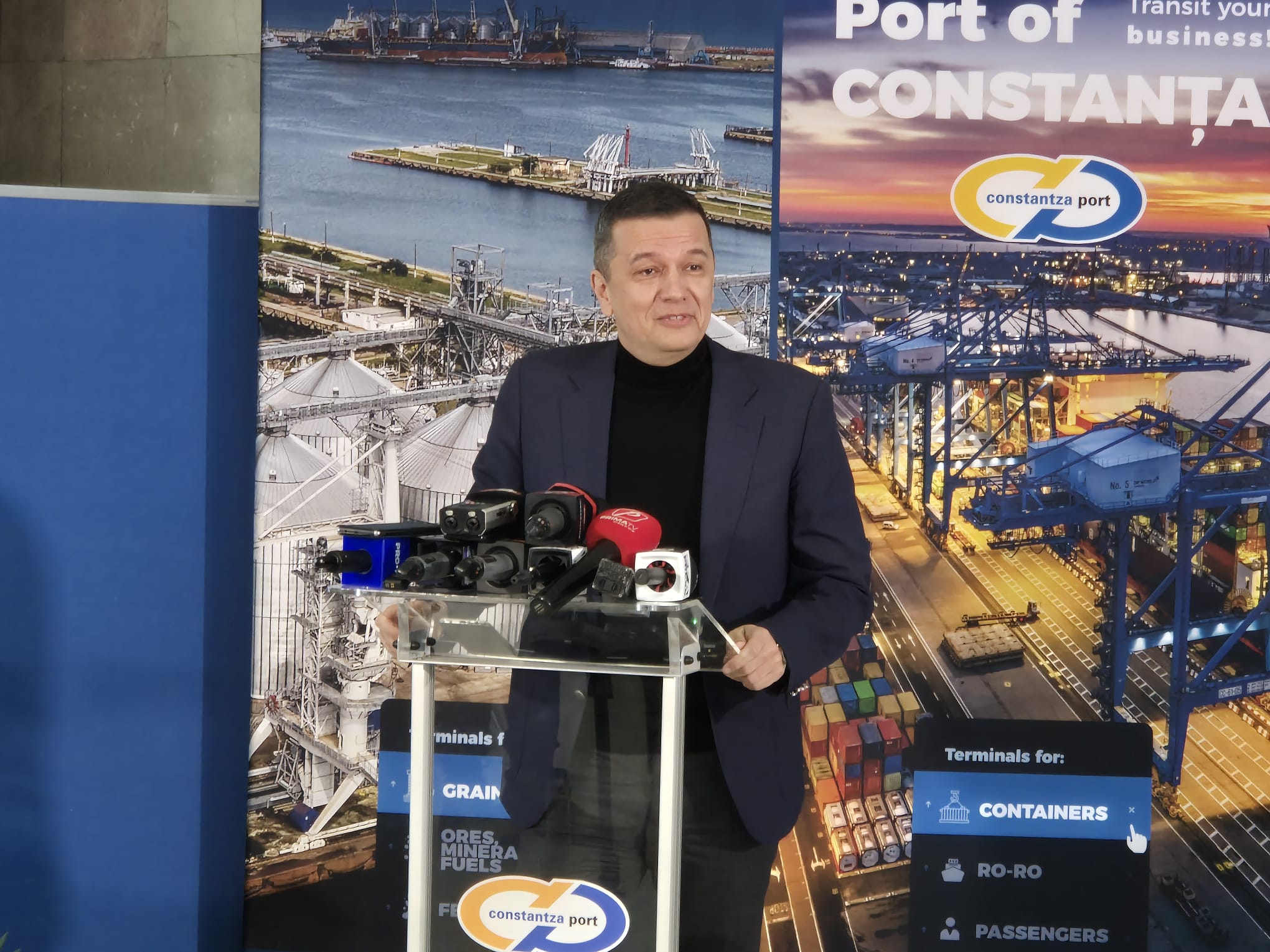 VIDEO Sorin Grindeanu, vizită de lucru în Portul Constanța/ Ministrul, despre dosarul de corupție din port: Vor zbura toți din această caracatiță UPDATE 0a685fdb 1d2a 4d8d b16a 7cad8e91a461