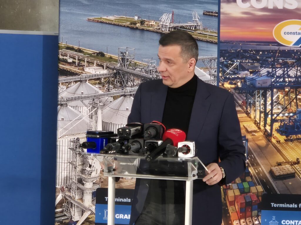 VIDEO Sorin Grindeanu, vizită de lucru în Portul Constanța/ Ministrul, despre dosarul de corupție din port: Vor zbura toți din această caracatiță UPDATE 1793b170 ba4f 4dae b83c a49e9f43726f