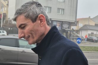 FOTO VIDEO „Mită în Port”: George Vișan, prezent la IPJ Constanța pentru semnarea controlului judiciar 3052c1f2 c557 4e54 8c84 dbca27c77f4c