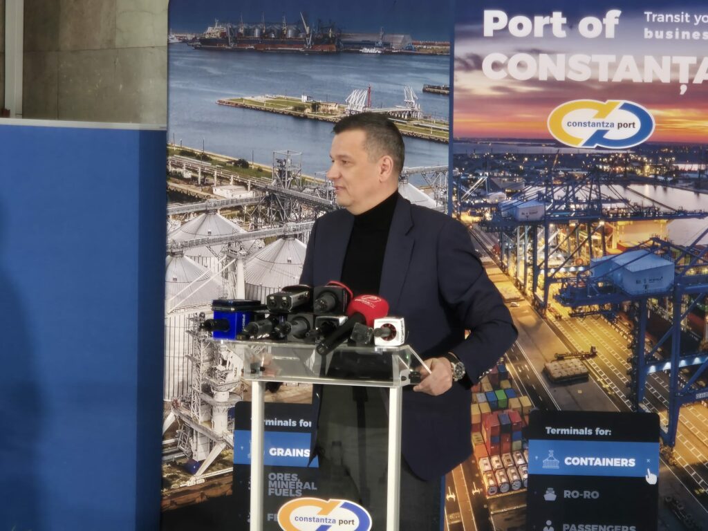 VIDEO Sorin Grindeanu, vizită de lucru în Portul Constanța/ Ministrul, despre dosarul de corupție din port: Vor zbura toți din această caracatiță UPDATE 44952101 ecb3 498f 9804 935ebde6f81f