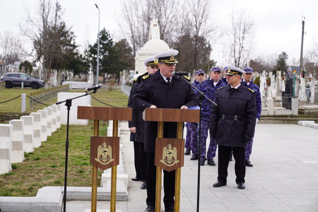 FOTO Ceremonie de comemorare a celor opt militari căzuți la datorie în dublul accident aviatic din martie 2022 480965513 1076229541213444 7241103055276433214 n