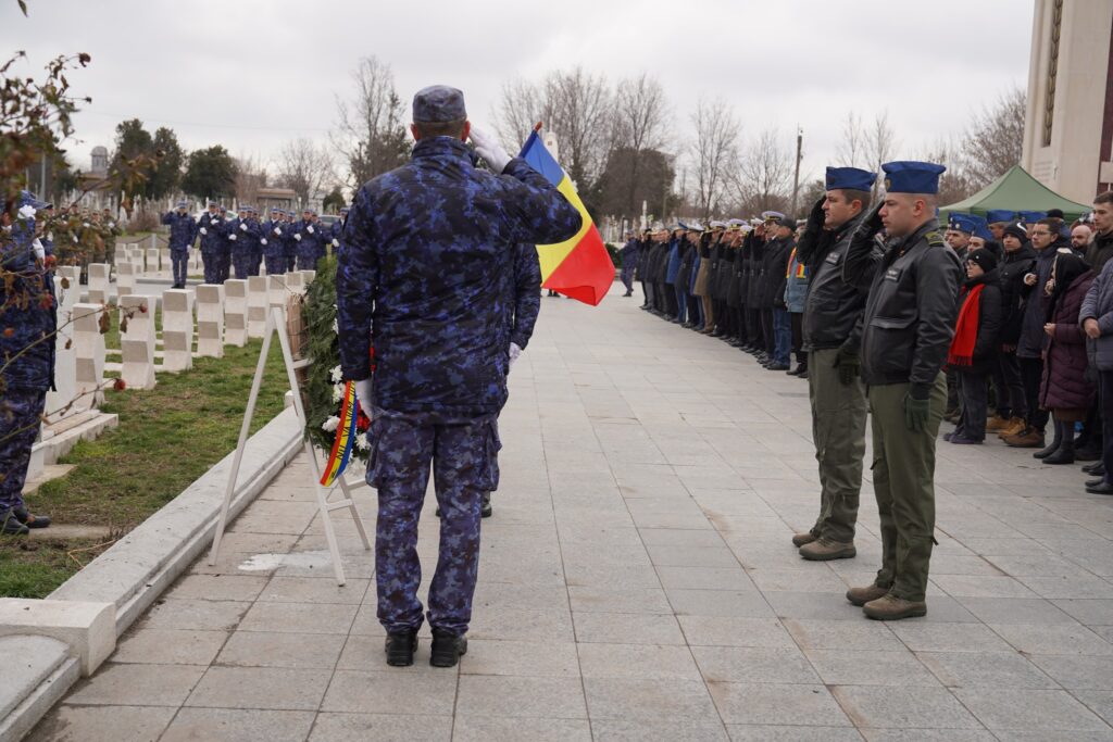 FOTO Ceremonie de comemorare a celor opt militari căzuți la datorie în dublul accident aviatic din martie 2022 481230481 1076229594546772 8229803643040909789 n