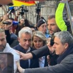 FOTO VIDEO Georgescu și-a depus candidatura la alegerile prezidențiale/ A spus că e „imposibil” să nu fie pe buletinul de vot / Au fost depuse două contestații UPDATE 7a10878c 7272 4e34 8235 cbe249e6e66c 1