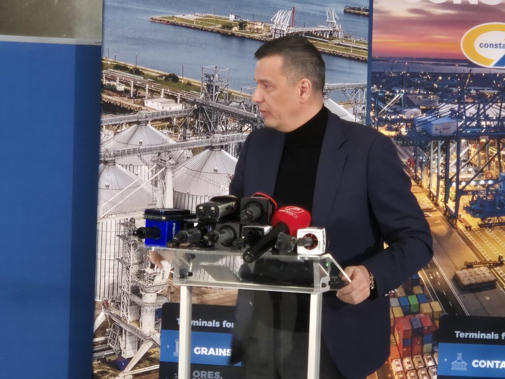 VIDEO Sorin Grindeanu, vizită de lucru în Portul Constanța/ Ministrul, despre dosarul de corupție din port: Vor zbura toți din această caracatiță UPDATE 7c5658d1 f9f2 4968 a57f 8f1a546044f2