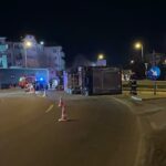 FOTO VIDEO Accident rutier la ieșirea de pe autostrada A4/ Un TIR care transporta porci s-a răsturnat 96c694c6 0c57 4d1e b697 4eefefe07d38