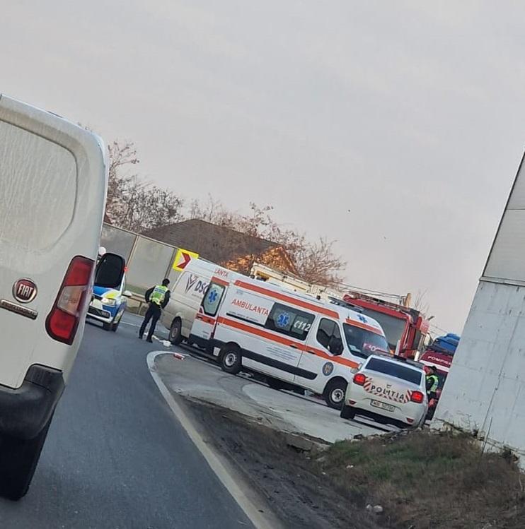 FOTO VIDEO Accident rutier grav la ieșire din Lumina/ Un bărbat a decedat Imagine WhatsApp 2025 03 03 la 17.21.13 61163b54