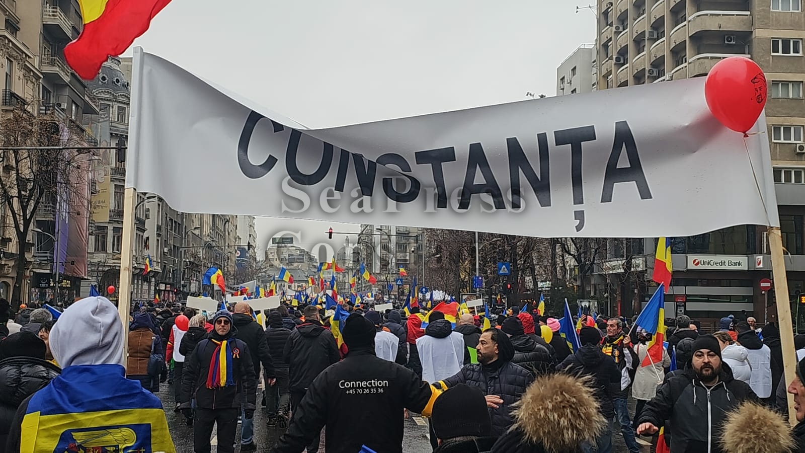 FOTO VIDEO Constănțenii, prezenți la protestul AUR de susținere pentru Călin Georgescu și împotriva lui Ciolacu UPDATE WhatsApp Image 2025 03 01 at 17.49.31