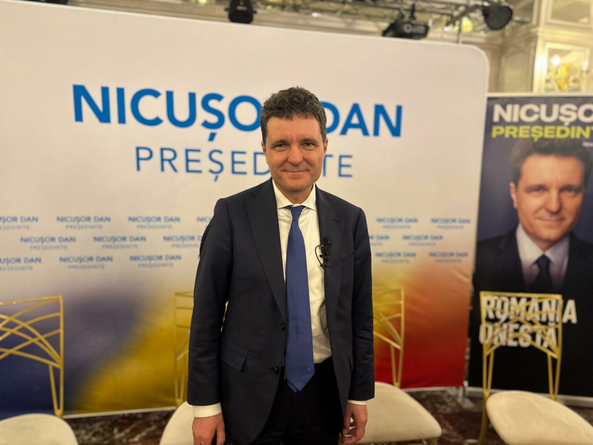 Nicuşor Dan: România se confruntă cu o criză de datorie şi cheltuieli fără precedent. Datoria ţării noastre depăşeşte acum 964 de miliarde de lei (54,6% din PIB)  WhatsApp Image 2025 03 15 at 16.01.28