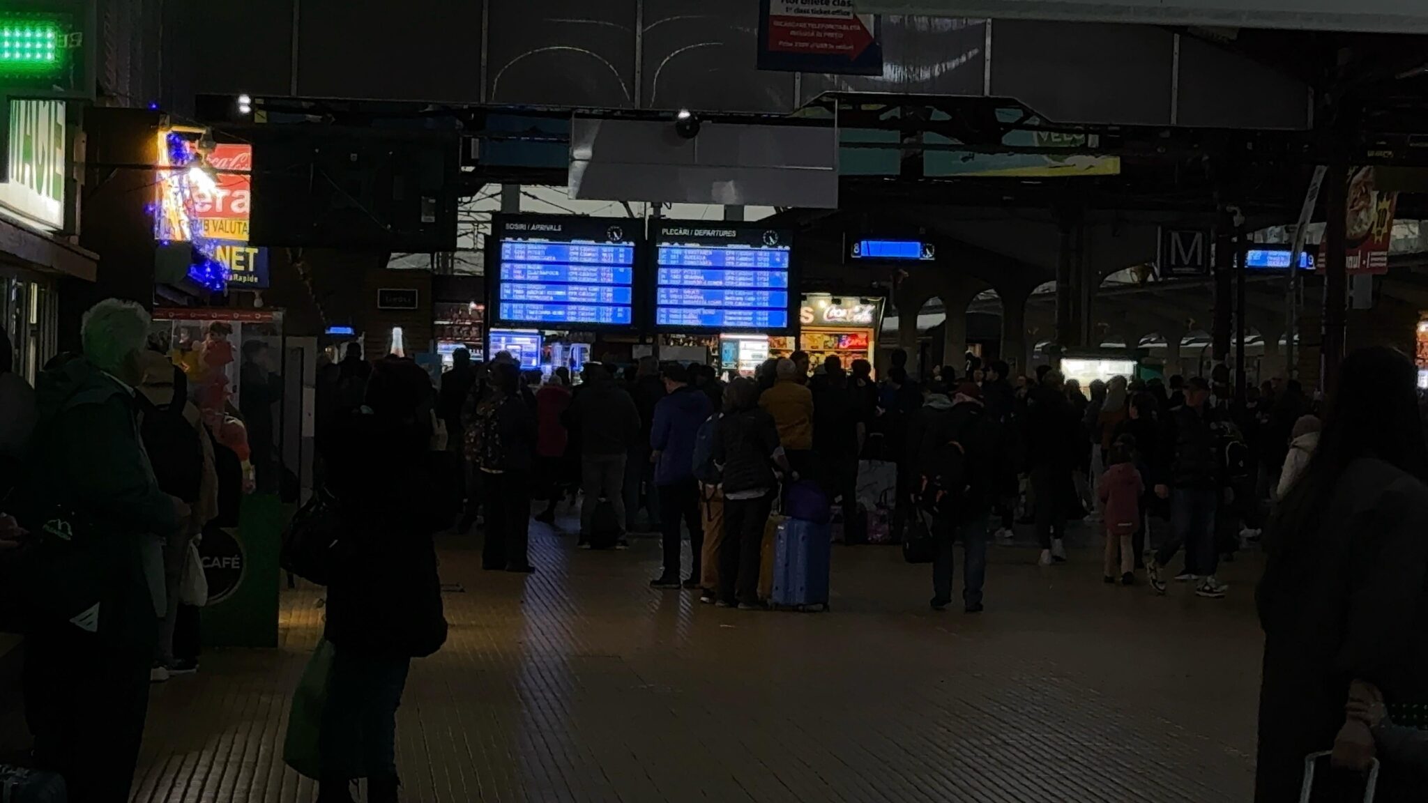 FOTO VIDEO Întârzieri de peste o oră pentru un tren de pe ruta București-Constanta b31a7dfe a039 4a35 bafb e6277f18a89b