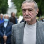 Gigi Becali s-a retras din AUR: E sub demnitatea mea să strâng semnături pentru Anamaria Gavrilă gigi becali s a retras din aur e sub demnitatea mea sa strang semnaturi pentru anamaria gavrila 957963