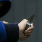 Un elev de 16 ani a fost înjunghiat într-o școală din Târgoviște/ Agresorul este tot un adolescent un elev de 16 ani a fost injunghiat intr o scoala din targoviste agresorul este tot un adolescent 956483