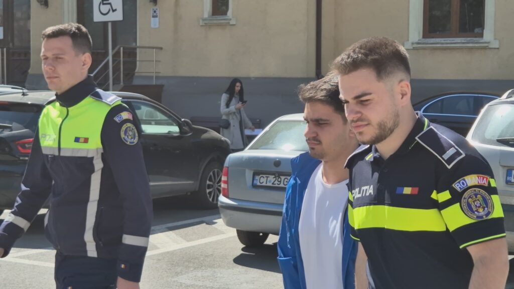 UPDATE MINUTA Autorul accidentului soldat cu moartea a doi tineri din Mamaia, în arest încă 30 de zile 3 UPDATE MINUTA Autorul accidentului soldat cu moartea a doi tineri din Mamaia, în arest încă 30 de zile 48706753 ddb4 4373 9d81 d7b1c7ea1297