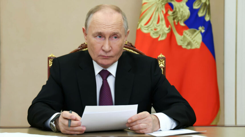 Vladimir Putin anunţă un armistiţiu de trei zile pe frontul din Ucraina, începând cu 8 mai 62496550