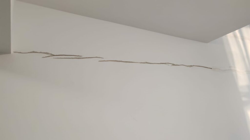VIDEO Locatarii Maurer Residence din cartierul Tomis Plus reclamă probleme grave. Proiect premium, condiții insalubre 9 VIDEO Locatarii Maurer Residence din cartierul Tomis Plus reclamă probleme grave. Proiect premium, condiții insalubre 6635b29c 7856 4bc4 96fc fac050d6f233