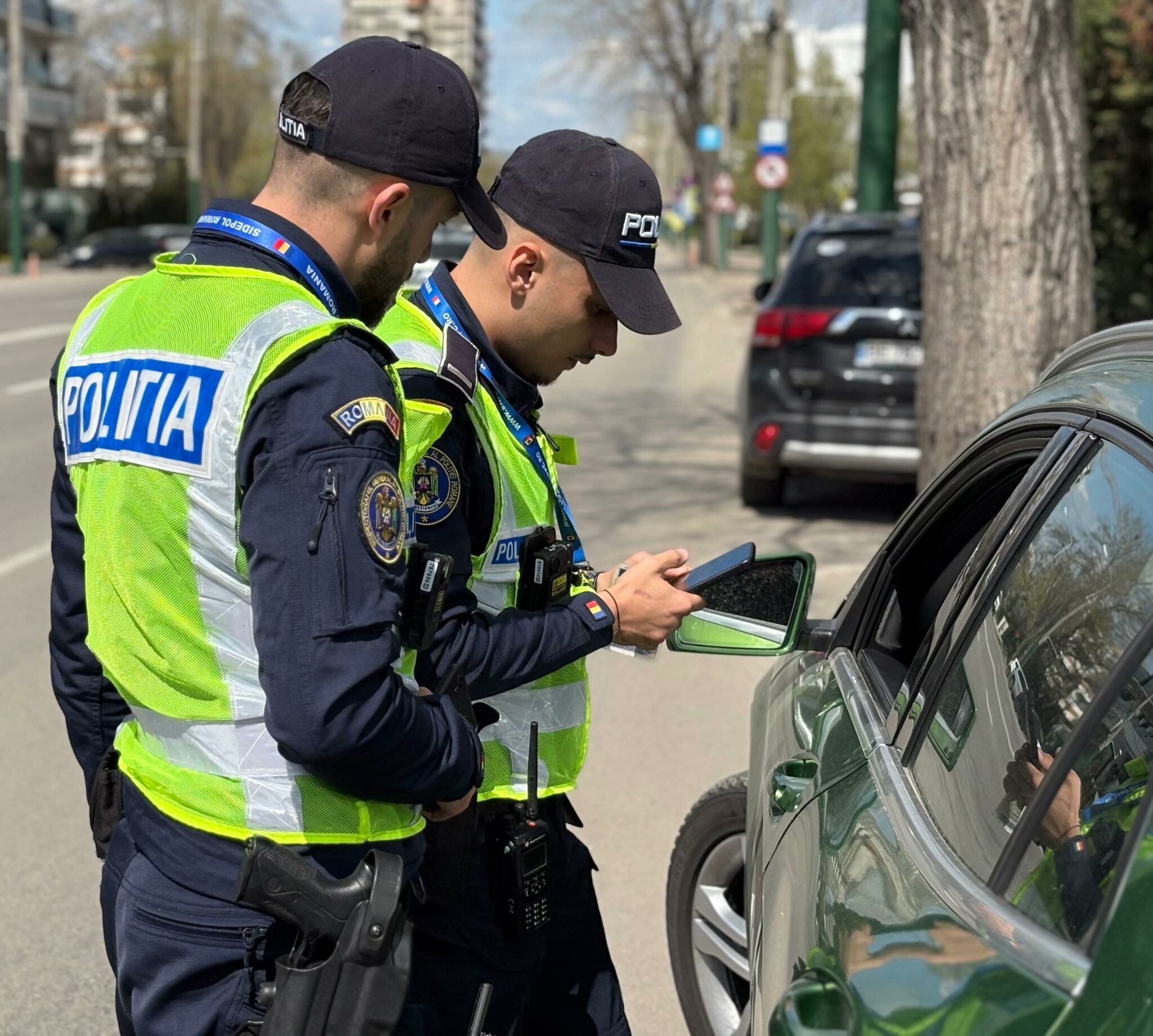 Acțiune a poliției din Medgidia: mai mulți șoferi sancționați și un permis reținut WhatsApp Image 2025 04 30 at 18.51.42
