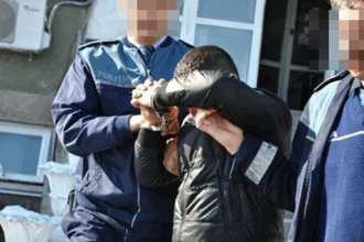 Copil de 10 ani, tâlhărit și lovit în față pe stradă, în Medgidia. Agresorul, un minor de 15 ani, a primit măsura asistării zilnice minor