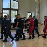 O femeie s-a împiedicat și a căzut, la inaugurarea Cazinoului. Un echipaj SMURD a intervenit 0d69776f 6038 4639 8388 d0f0760f5518