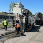 Lucrările de frezare a carosabilului pe bulevardul Mamaia continuă/ Traficul este restricționat parțial  1 1 1