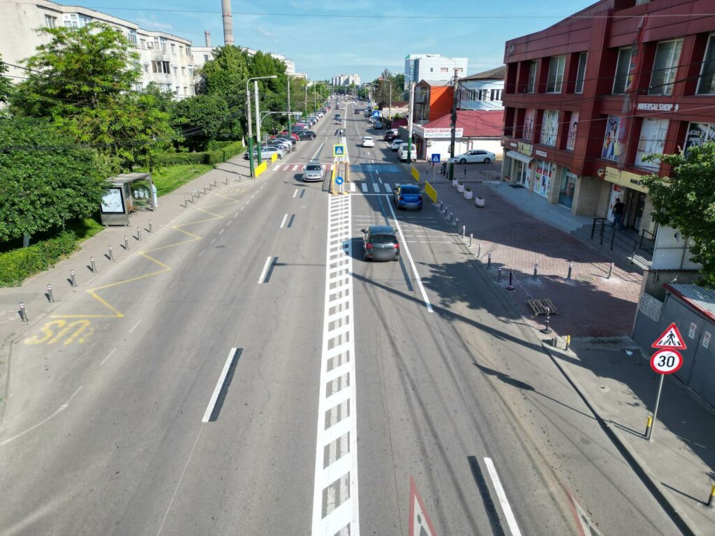O nouă trecere de pietoni cu scuar a fost amenajată pe bulevardul Aurel Vlaicu 1 1 36
