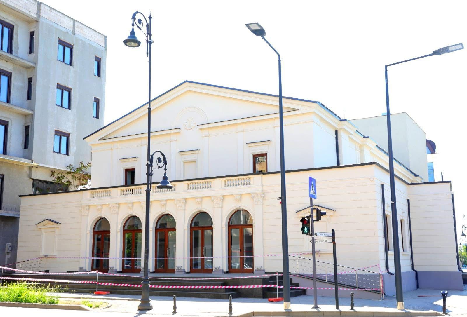 FOTO Lucrările de reabilitare a Teatrului de Stat Constanța au fost finalizate 1 1