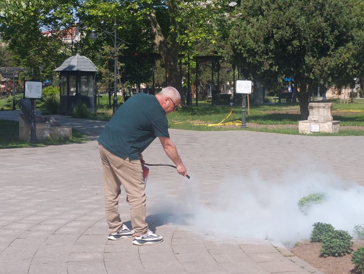 Exercițiu de evacuare și intervenție în caz de incendiu la Primăria Constanța 1 2 11