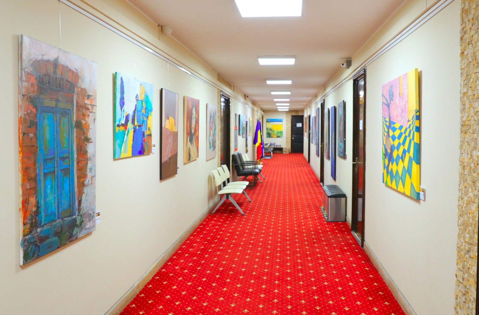 Expoziție de pictură și grafică la Primăria Constanța 1 4 27