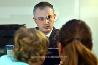 Femeie cercetată după ce a încercat să intre în țară cu trei minori folosind pașapoarte aparținând altor persoane 1748162324271 36 S4