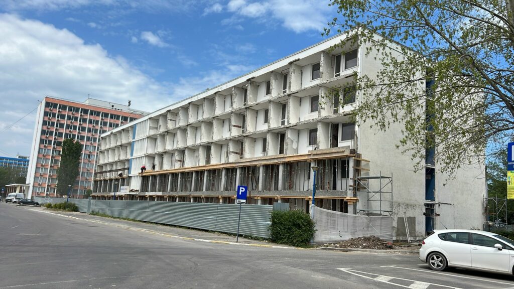 FOTO VIDEO Se lucrează de zor la modernizarea hotelului SRI din Mamaia/ Transformare cu fonduri PNRR 3 FOTO VIDEO Se lucrează de zor la modernizarea hotelului SRI din Mamaia/ Transformare cu fonduri PNRR 1bf96839 5cc7 4c43 ba2a e7cd1a38031b