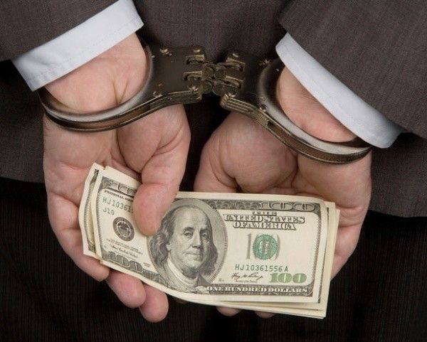 Recidivist condamnat la ani grei de închisoare după ce a furat 50 de lei dintr-un magazin din Constanța 20ff8fe64f83b5b52a251aa5019d082b