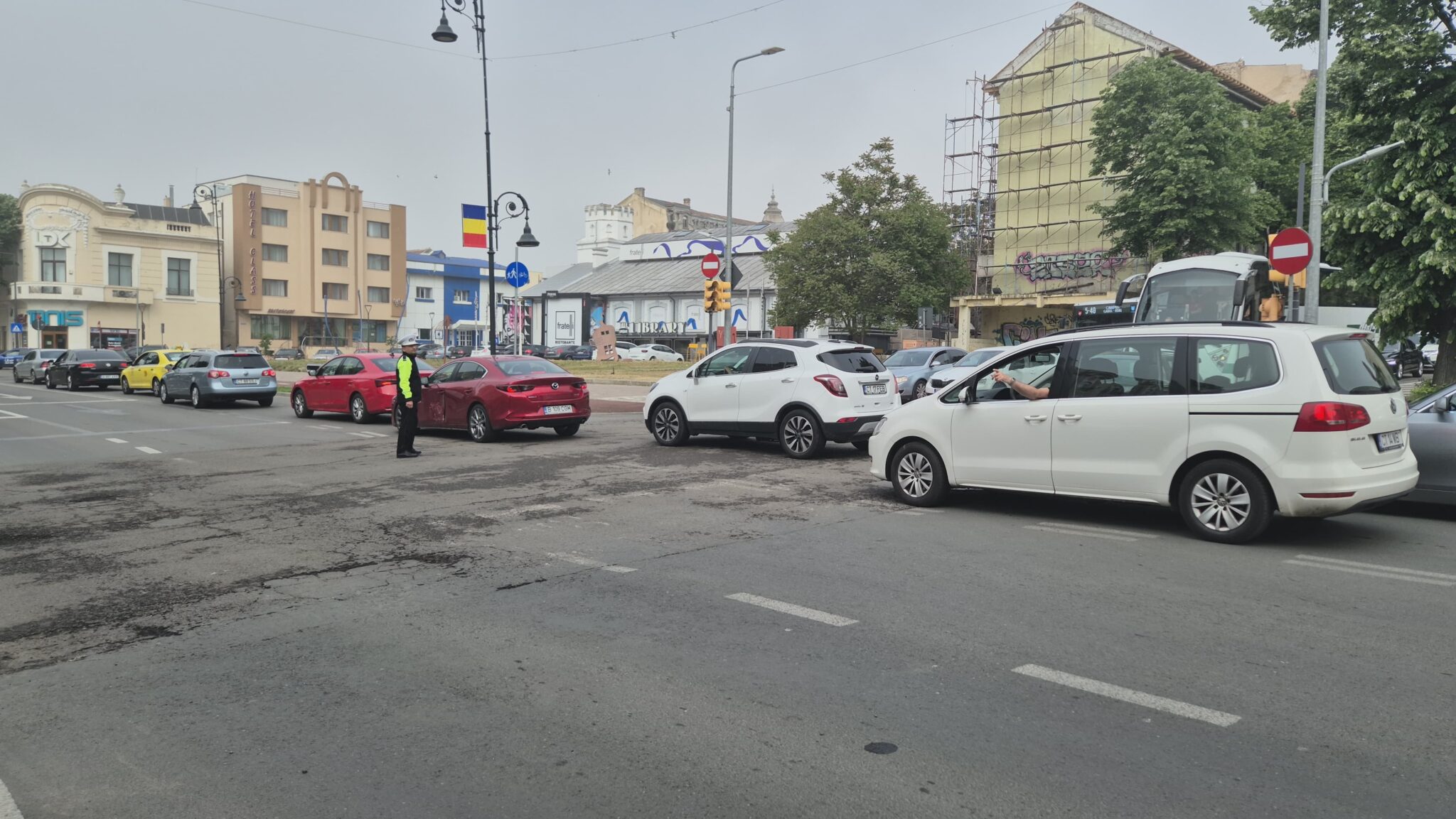 FOTO VIDEO Ambuteiaj în zona Miga/ Traficul este restricționat pentru desfășurarea Food Truck Festival 24e08dc1 375a 4372 ad46 ad968182cd0b