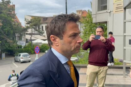 FOTO VIDEO Primarul Mangaliei, Radu Cristian, în fața instanței. Are loc un nou termen în dosarul de corupție/ Prejudiciu de 13 MILIOANE de LEI 28842a83 c9a1 48da a6a0 d7a6b440d24f
