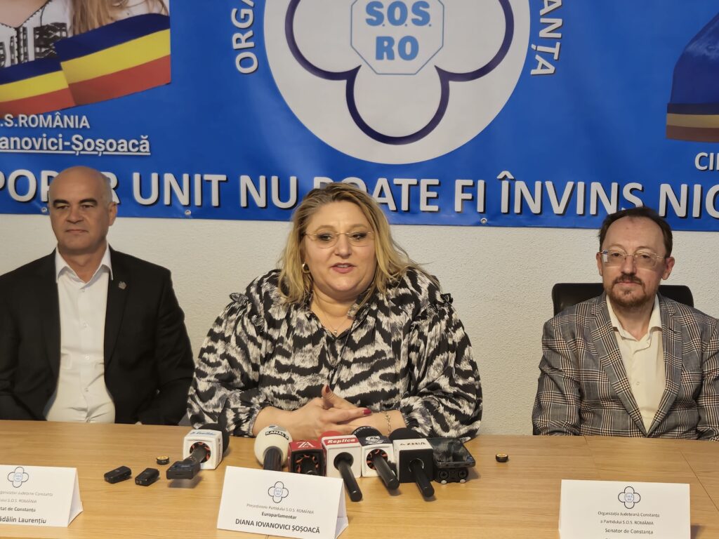 FOTO VIDEO Diana Șoșoacă, prezentă la Constanța/ Președinta SOS România: „Mergem să ne anulăm votul” TEXT LIVE 3 FOTO VIDEO Diana Șoșoacă, prezentă la Constanța/ Președinta SOS România: „Mergem să ne anulăm votul” TEXT LIVE 2ecc1647 49aa 49e2 b339 7e8a7d6dcb4e