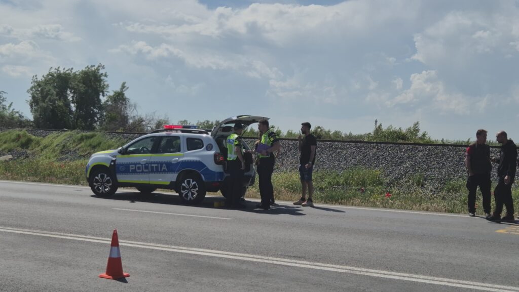 FOTO VIDEO Accident între o mașină și o motocicletă, în zona Petromidia/ O victimă este inconștientă UPDATE 3 FOTO VIDEO Accident între o mașină și o motocicletă, în zona Petromidia/ O victimă este inconștientă UPDATE 44f7f3a4 3ff7 4dad 9a8b 2fa7ab1b3b71