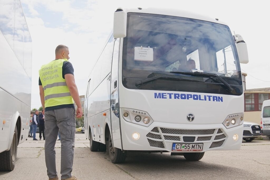 Traseele pentru lotul 3 de transport județean sunt în funcțiune/ Ce transmite Florin Mitroi 2 Traseele pentru lotul 3 de transport județean sunt în funcțiune/ Ce transmite Florin Mitroi 497347686 17903686752173391 7231300271314254764 n