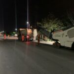 VIDEO Echipajele de la Drumuri Județene asfaltează arterele principale, atât ziua, cât și noaptea 497450861 622169157538915 1466564869257948675 n