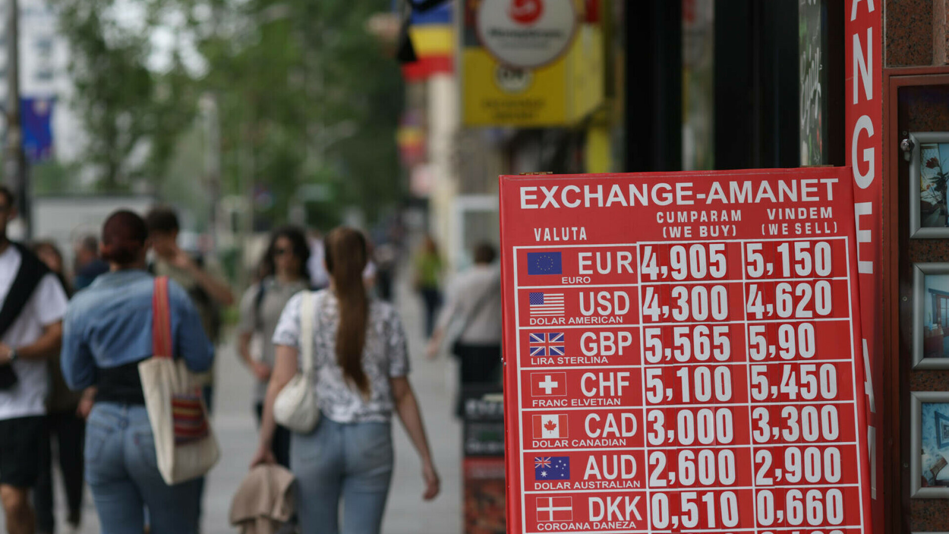 Continuă tensiunile pe piața valutară/ Cursul euro a depășit 5,09 lei 62541429