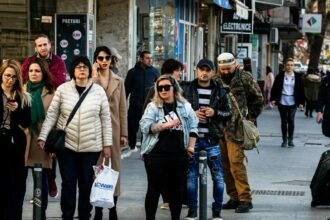Ratele românilor continuă să crească/ Indicele ROBOR a urcat pentru a patra zi la rând 62542139